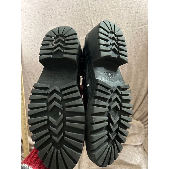 Zara Studded Chelsea Boots Black 39 Biker Combat Goth Club - Picture 4 of 5